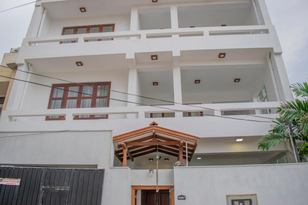 Lavinia Escapes Hotel Dehiwala-Mount Lavinia Exterior foto
